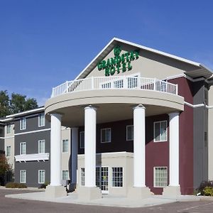 Grandstay Residential Suites Hotel - Eau Claire